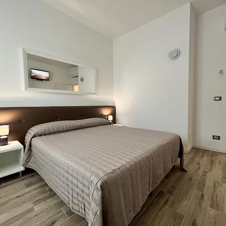 Residenza Al Sogno - On Lake Garda Cavaion Veronese Esterno foto
