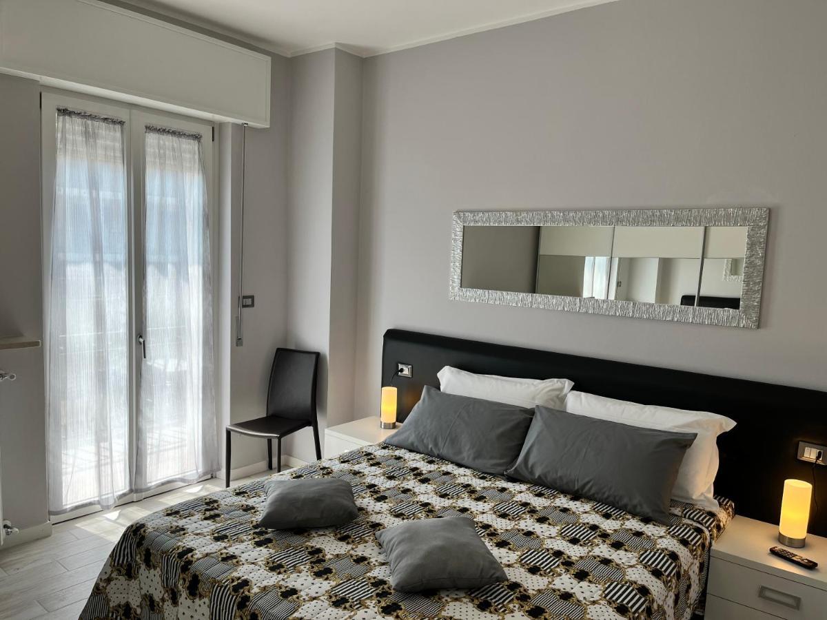 Residenza Al Sogno - On Lake Garda Cavaion Veronese Esterno foto