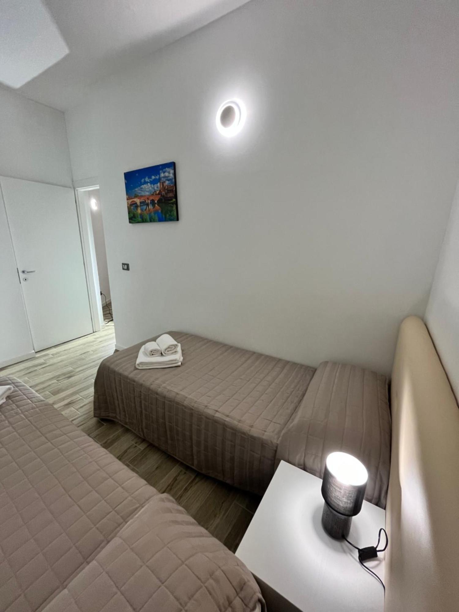Residenza Al Sogno - On Lake Garda Cavaion Veronese Esterno foto
